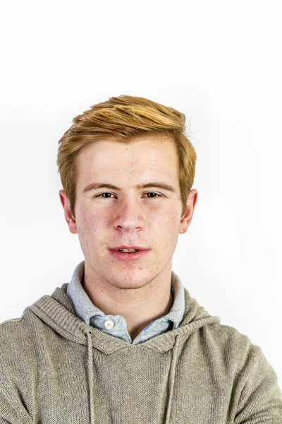 Bonito adolescente menino com cabelo vermelho — Fotografia de Stock