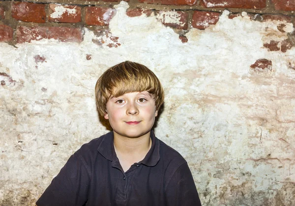 Portréja egy aranyos fiatal fiú — 스톡 사진