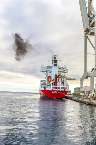 SPICA da Amburgo ancorata nel nuovo porto di Arrecife — Foto Stock