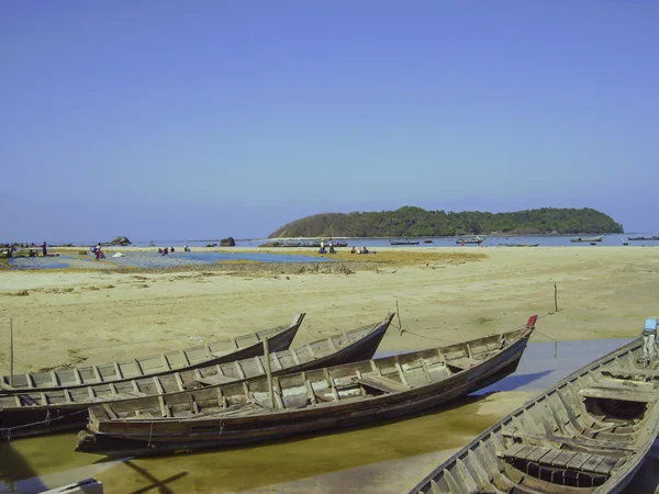 Myanmar plajda fisherboats — Stok fotoğraf