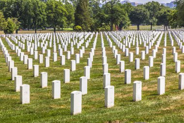 arlington Ulusal Mezarlığı'mezar taşı