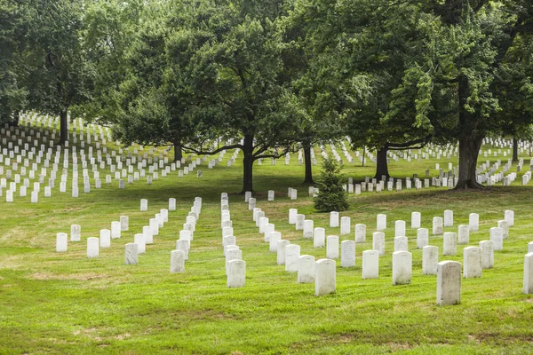 Pietre tombali al cimitero nazionale di Arlington — Foto Stock