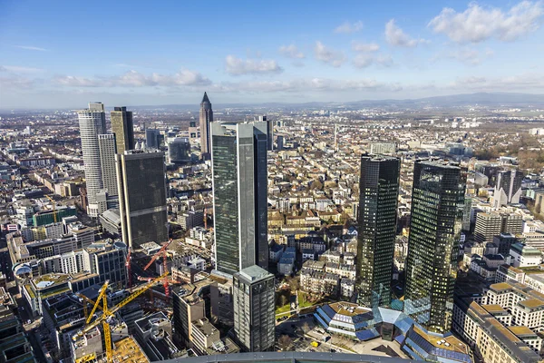 Luchtfoto van het financiële district in Frankfurt — Stockfoto