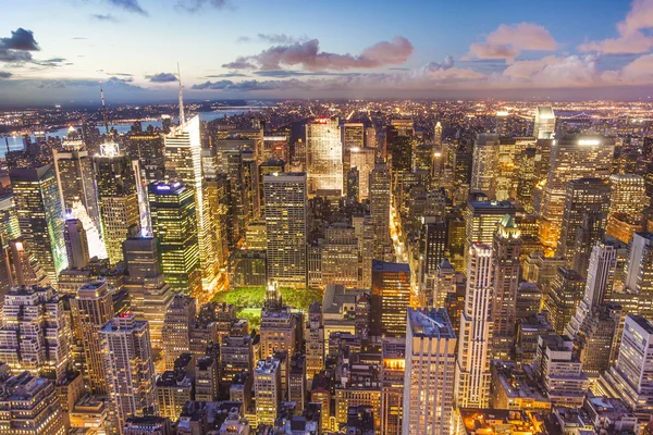 Nowy york nocą od wieżowca empire state building — Zdjęcie stockowe