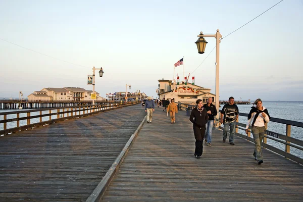 Schilderachtige pier in santa barbara — Stockfoto