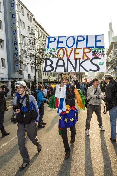 People demonstrate against EZB and Capitalism — Stock Photo, Image