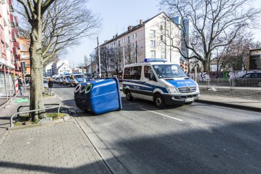 Ezb ve kapitalizm Frankfurt insanlar protesto