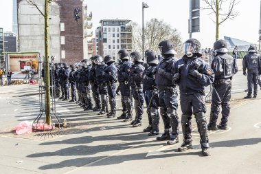 Polis Ezb ve C karşı gösteren insanlar için önem veriyor