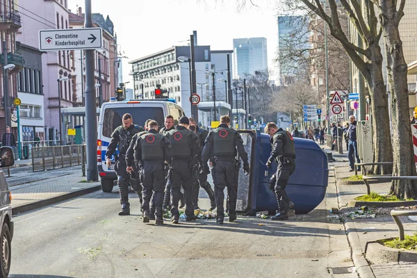 Ezb ve kapitalizm Frankfurt insanlar protesto — Stok fotoğraf