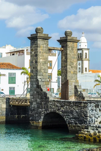 Výhled na moře na hrad San Gabriel a Arrrecife, Lanzarote, Cana — Stock fotografie