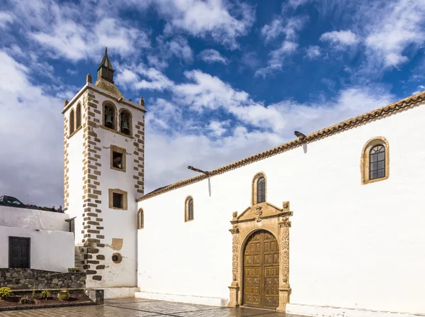 Věž kostela Santa Maria de Betancuria, Betancuria vesnice, F — Stock fotografie