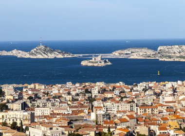 biri Marseil şehir ve Frioul Adaları havadan görünümü