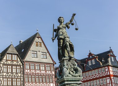 tatue Bayan adalet Frankfurt, Almanya