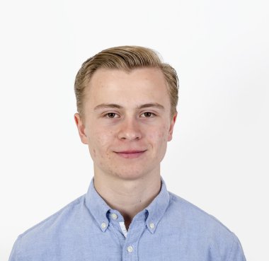 sevimli genç çocuk 