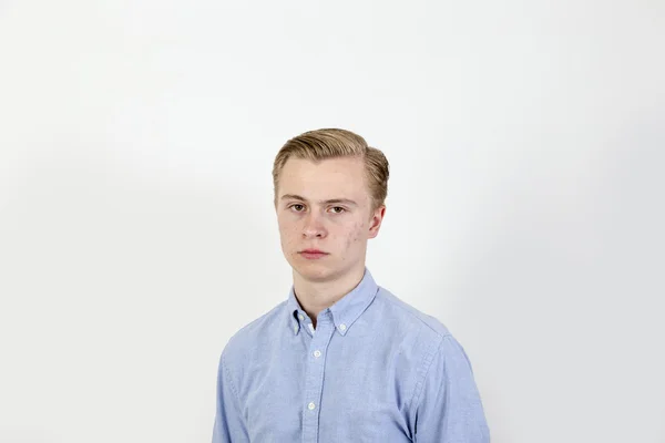 Ledsen tonårspojke — Stockfoto