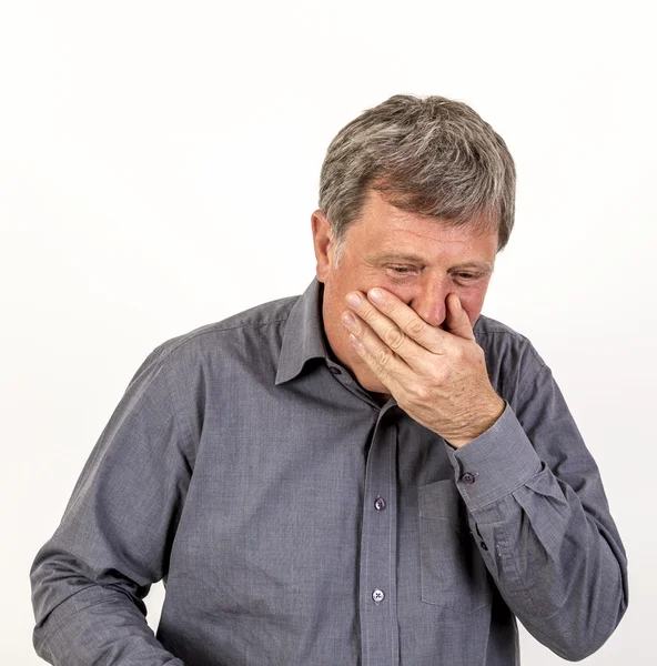 Sarg reifer Mann mit grauem Poloshirt — Stockfoto