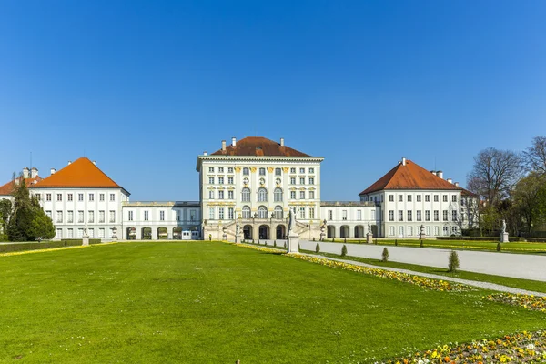 Terrenos del castillo de Nymphenburg en Munich — Foto de Stock