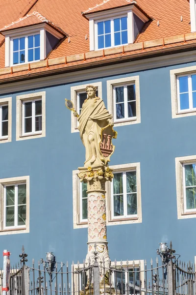 Fontana a Rothenburg ob der Tauber, Baviera, Germania — Foto Stock