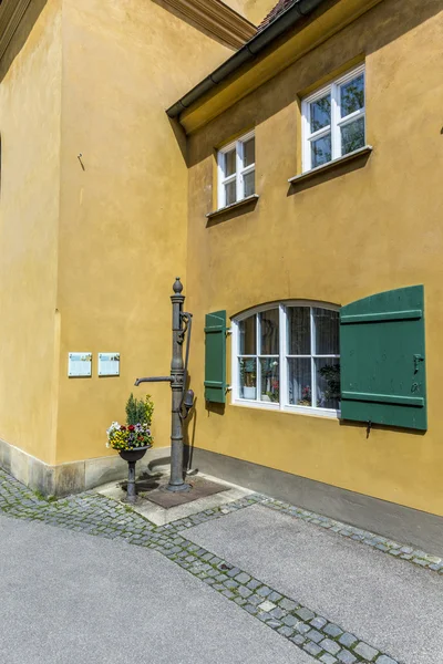 Le Fuggerei est le plus ancien complexe de logements sociaux au monde — Photo