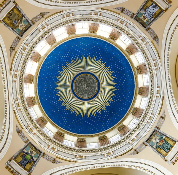  chappel Karl Borromaeus v Merkezi mezarlığın içinde