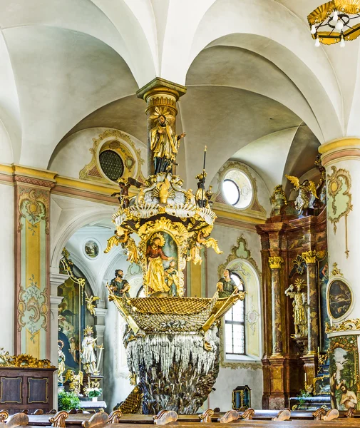 Berömda Fischerkanzel i Trunesco abbey — Stockfoto