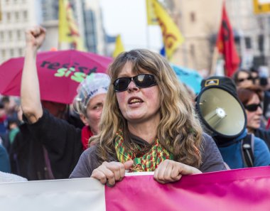 Ezb ve kapitalizm karşı insanlar göstermek