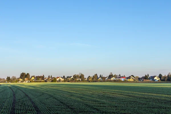 Paysage rural à Munich avec de nouvelles colonies et champs — Photo