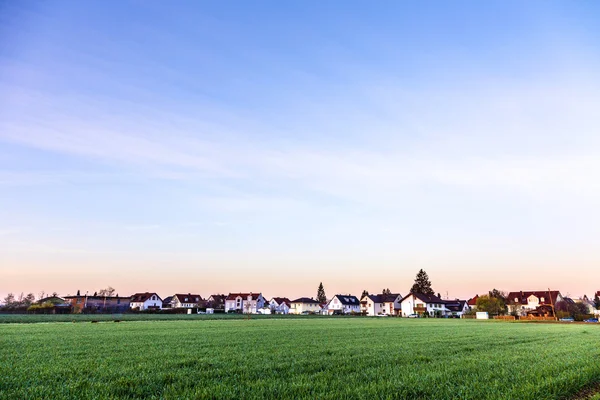 Rural landscape in Munich with new settlement and fields — Stock Photo, Image