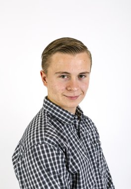  Akıllı dost görünümlü genç çocuk