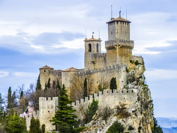 Castle of San Marino on the hill — Stock Photo, Image