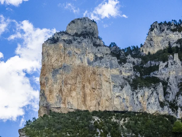 Paesaggio del sud della Francia, Rochecolombe, Drome, Rodano, Alpi — Foto Stock