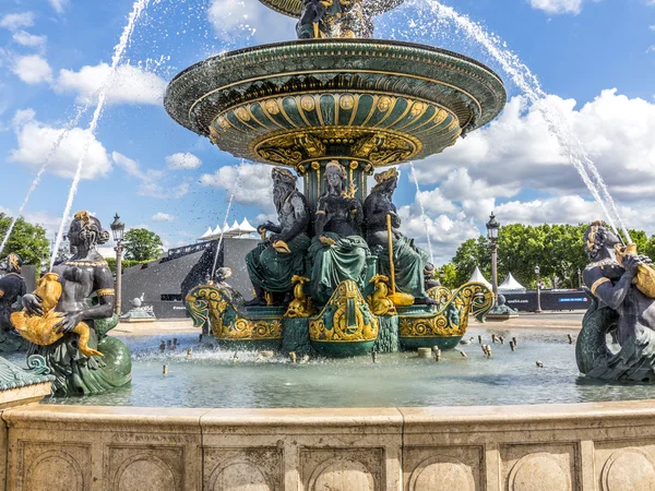 Fontana su Place Concorde — Foto Stock