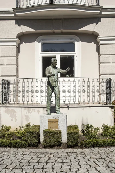 El memorial del director Herbert von Karajan en Salzburgo — Foto de Stock