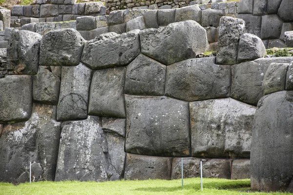 Stadiony a zdi, starobylé pevnosti Inků v Cuzco, Peru — Stock fotografie