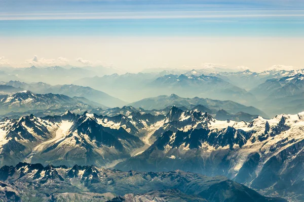 空中的法国阿尔卑斯山 — 图库照片