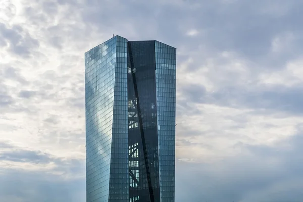 Fassade der ecb bei trübem Wetter — Stockfoto