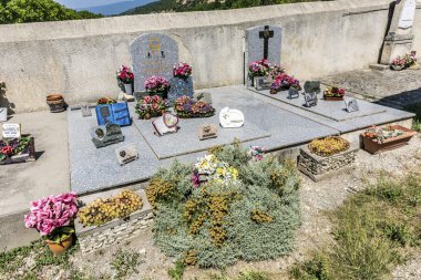 Chapelle Saint Christol Mirabeau içinde
