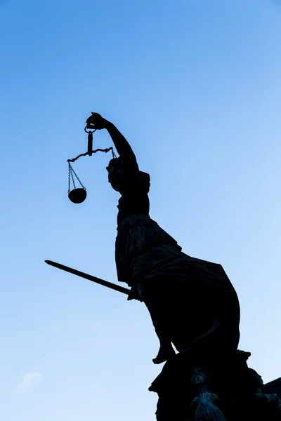 Socha z Lady Justice (Justitia) ve Frankfurtu — Stock fotografie