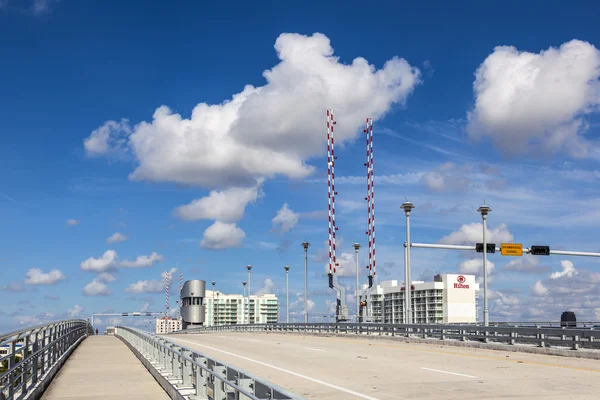 Fort Lauderdale Stranahan Nehri üzerinde Baskül köprü — Stok fotoğraf