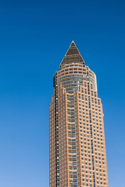 Věž a frankfurtského veletrhu — Stock fotografie