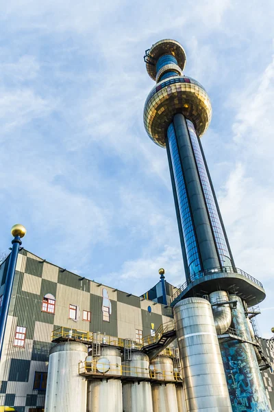 Wenen van hundertwasser vormen voor stadsverwarming — Stockfoto