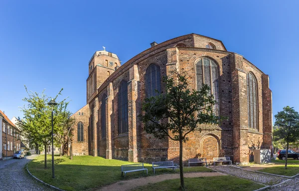 Gothic St Petri church in Wolgast under blue sky — Stock Photo, Image