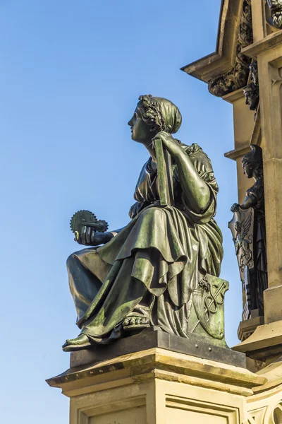 Monumento a Johannes Gutenberg en el sur de Rossmarkt en Fra —  Fotos de Stock