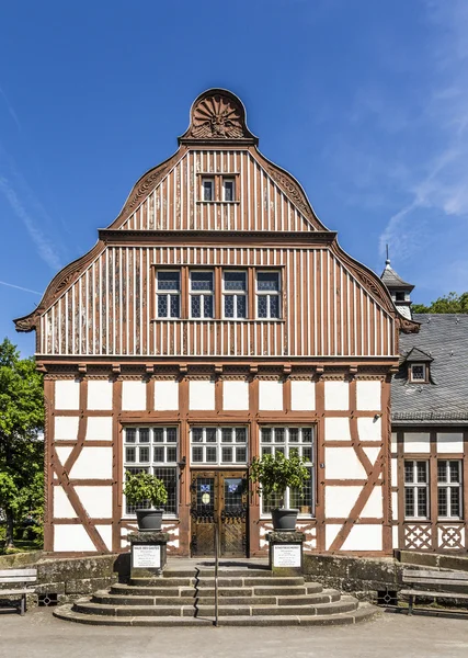 Das alte Inhalatorium in Bad Nauheim dient als öffentliche Toilette. — Stockfoto