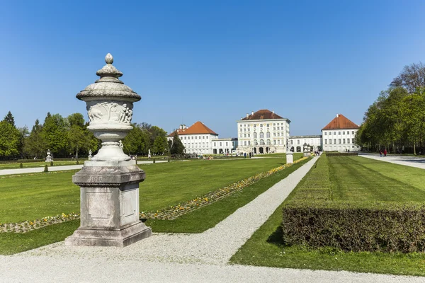 Terrenos do castelo de Nymphenburg em Munique — Fotografia de Stock