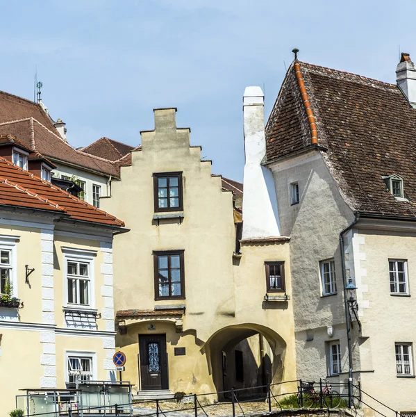 Casas antigas na cidade medieval de Krems — Fotografia de Stock