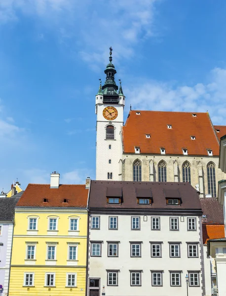 Antigua iglesia piarista en Krems — Foto de Stock