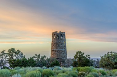 Görünüm watchtower'nde Günbatımı büyük Kanyon'da çöl.
