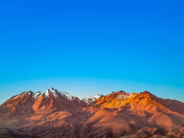 Arequipa, Peru İtalyan onun ikonik volcano Chachani içinde belgili tanımlık geçmiş ile