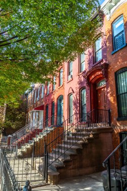 Tipik tarihi aile tuğlaları Brooklyn, New York 'ta geçen yüzyıldan kalma.